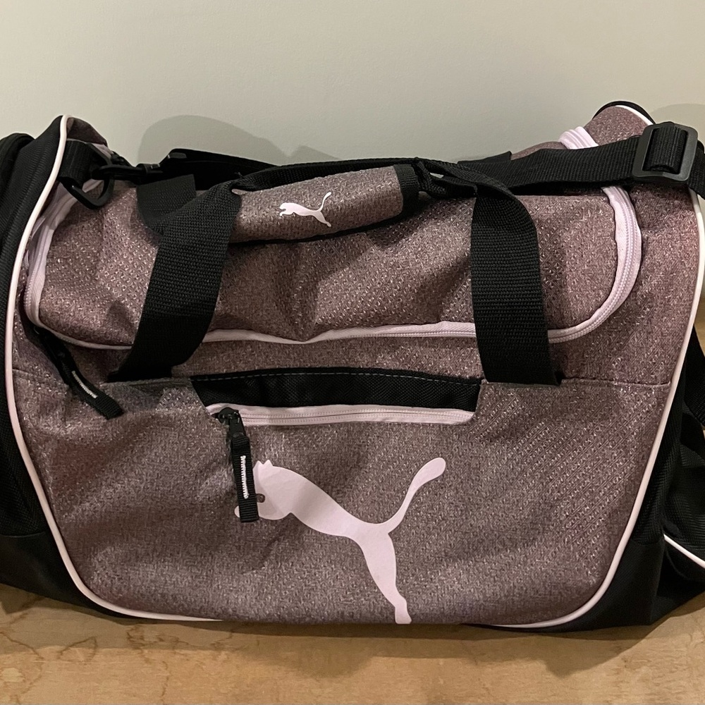 Puma Evercat Black and Pink Duffel Bag - Picture 3 of 5